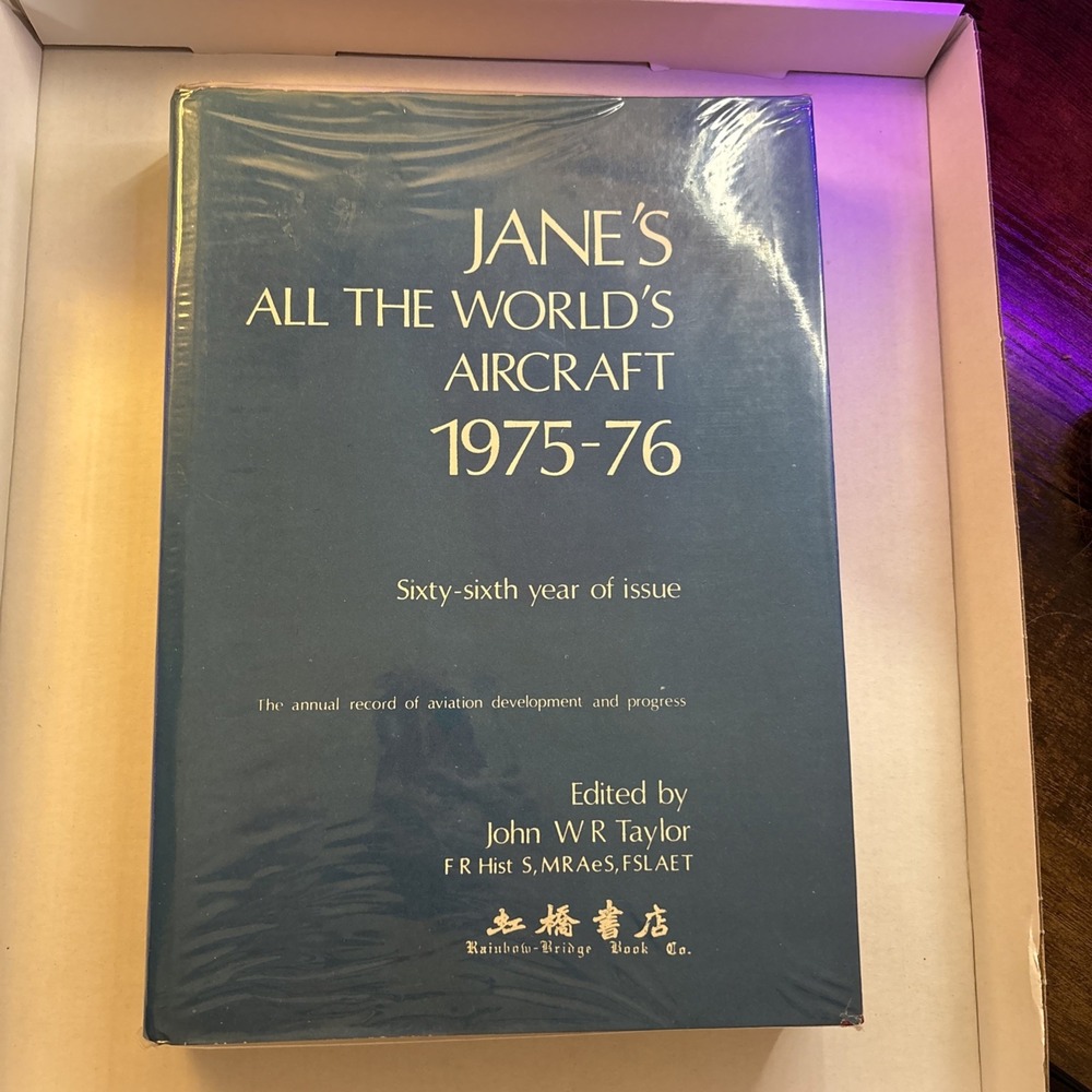 JANE'S ALL THE WORLD'S AIRCRAFT 1976-77 67th Year Yearbook Hardcover Book